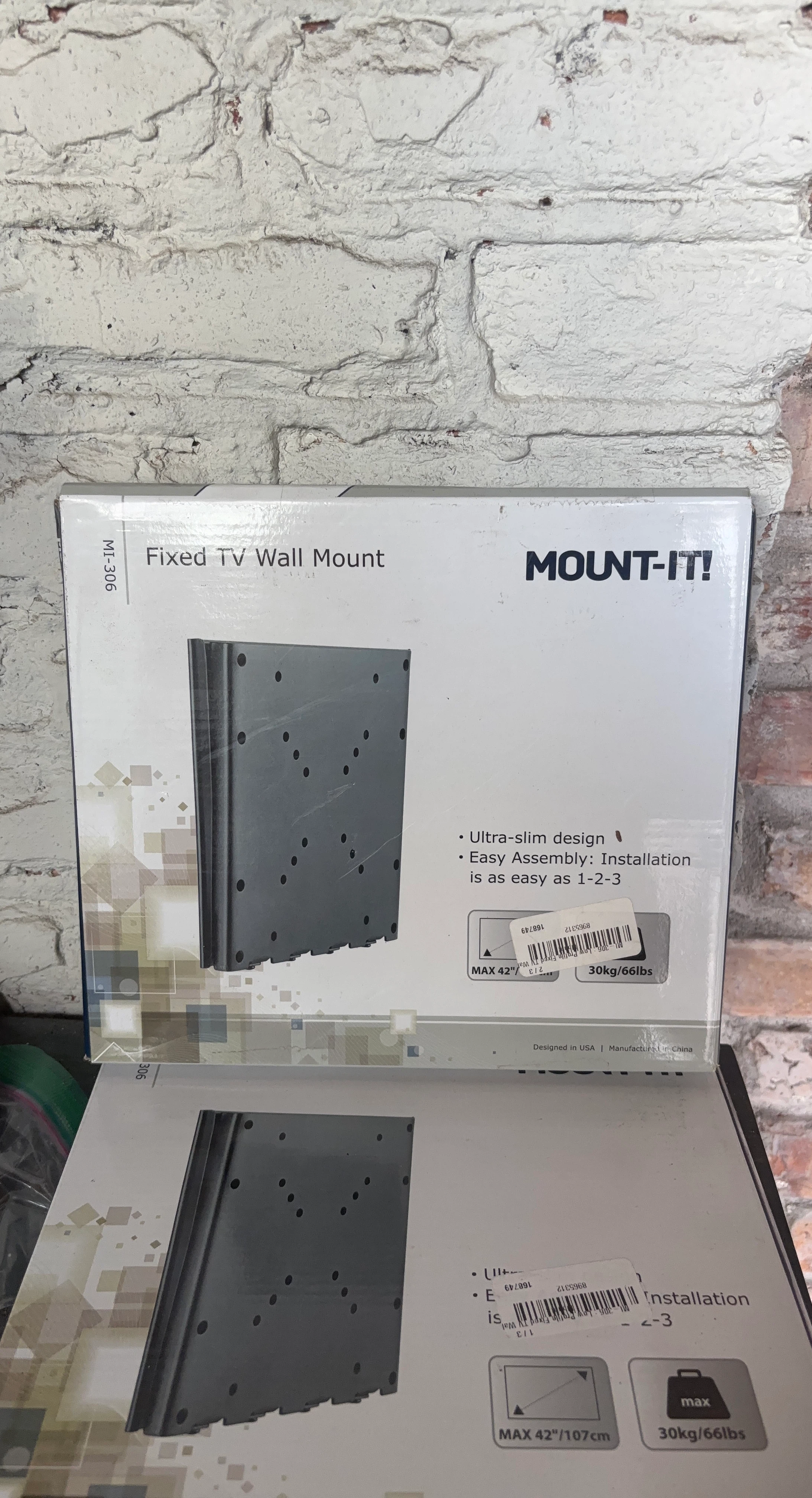 Mount-It! Fixed TV Wall Mount MI-306 for TVs up to 42"