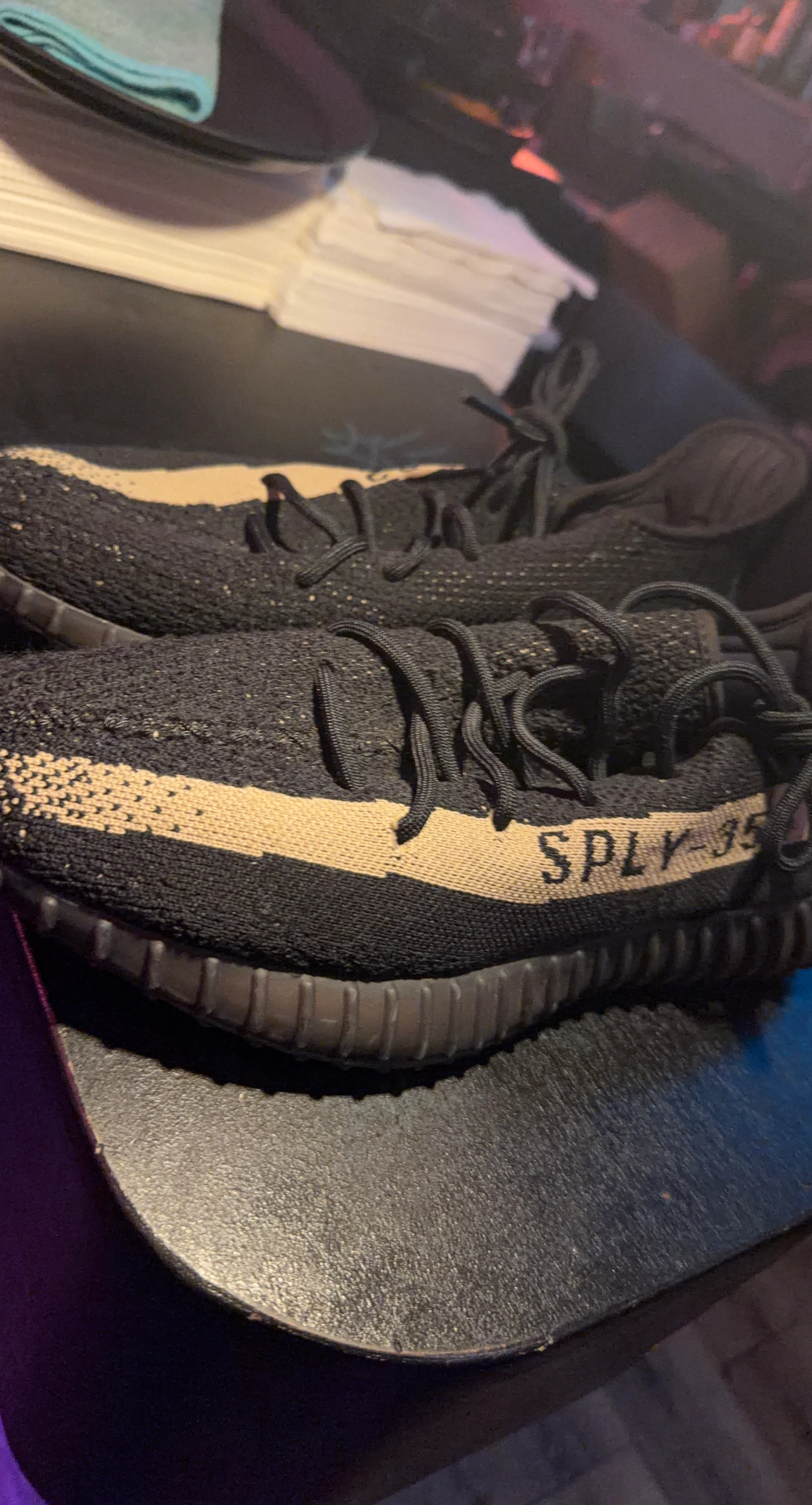 Adidas Yeezy Boost 350 V2 size 10 used