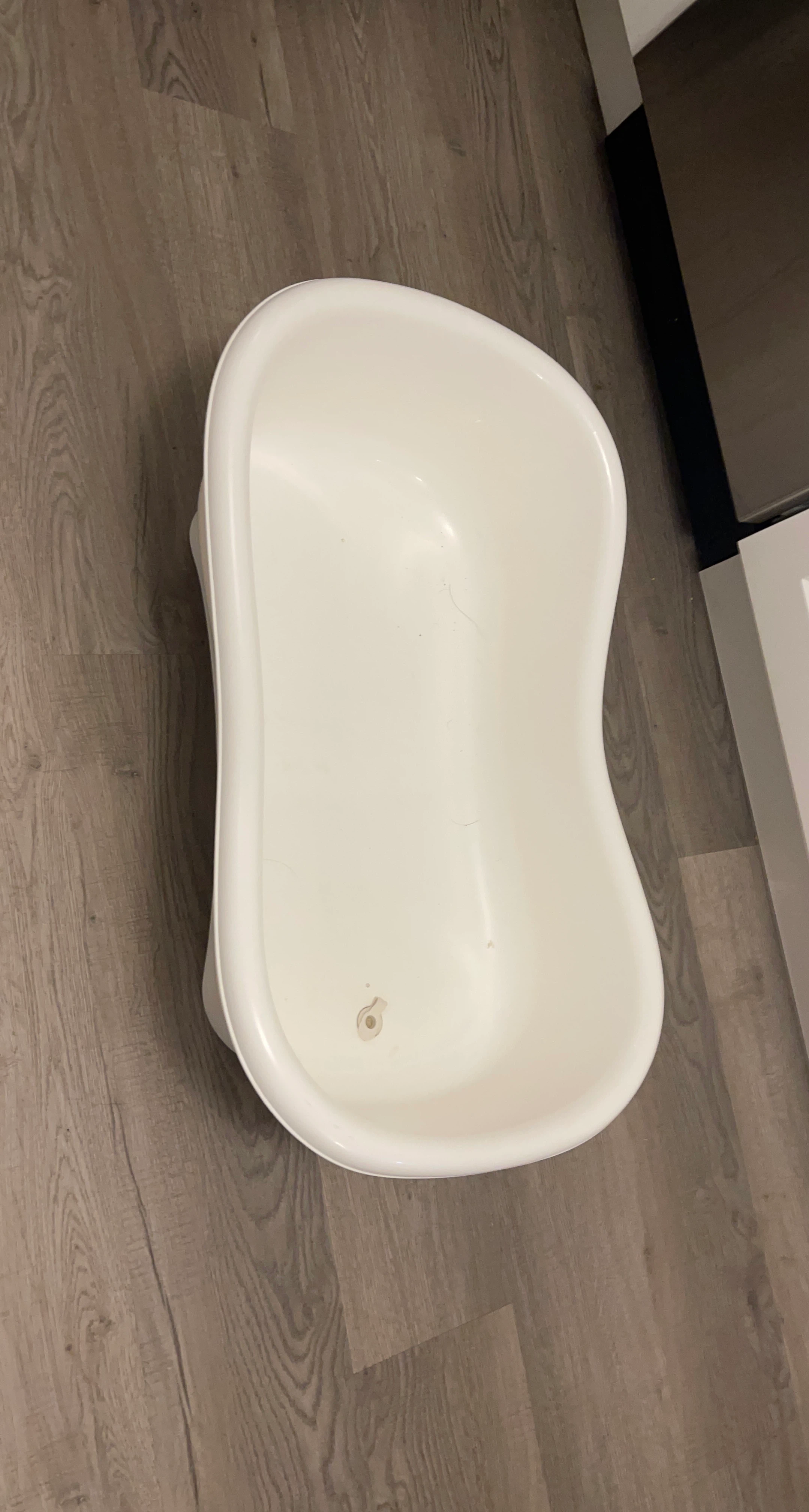 White Baby Bathtub