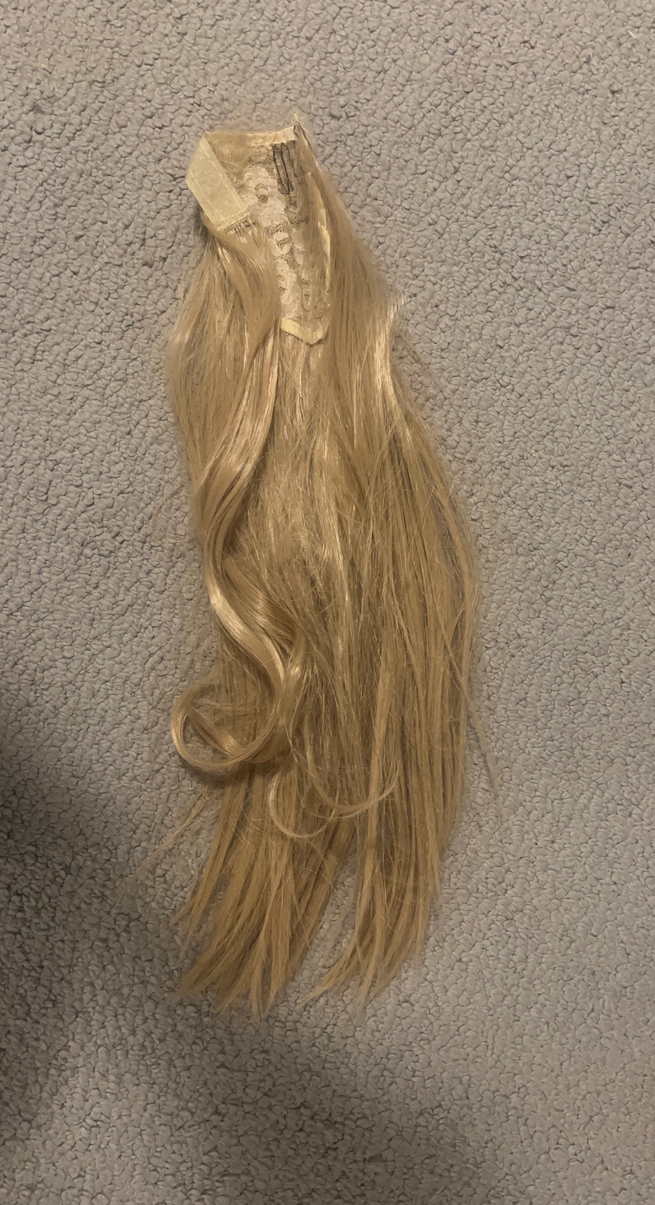 Blonde Hair Extension Clip-in ponytail