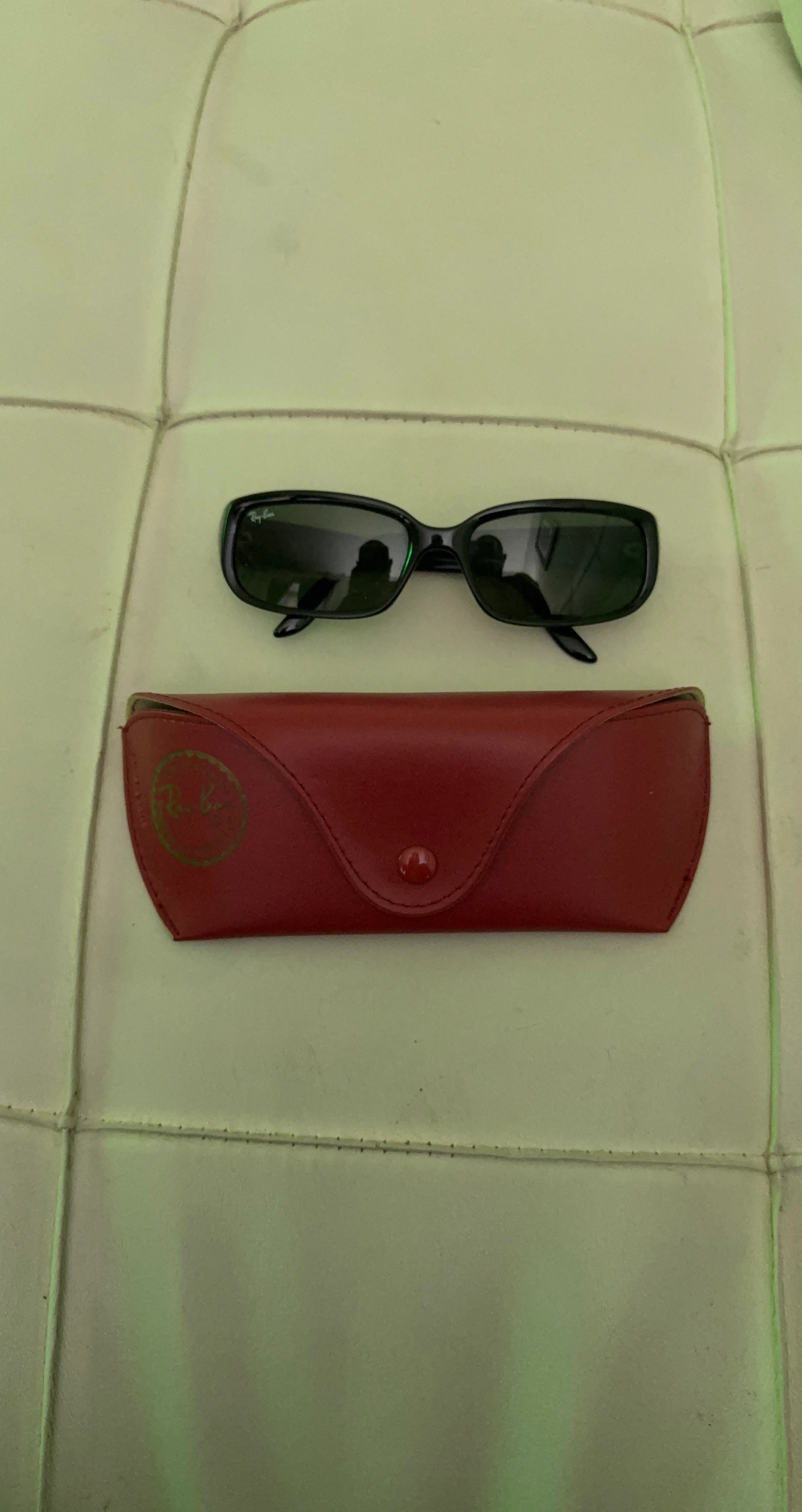 Ray-Ban Black Sunglasses