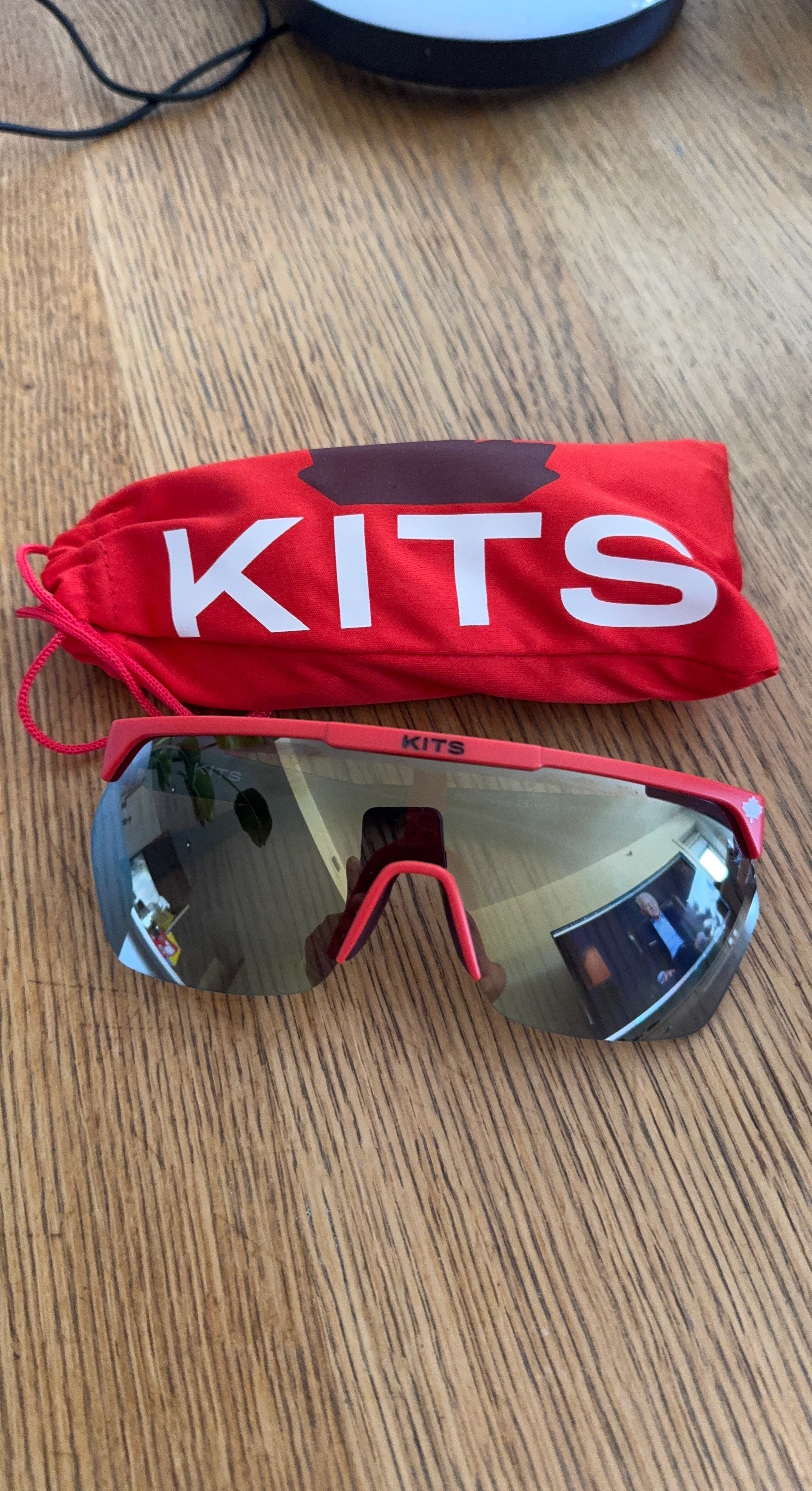 Kits Running Sunglasses with Red Pouch
