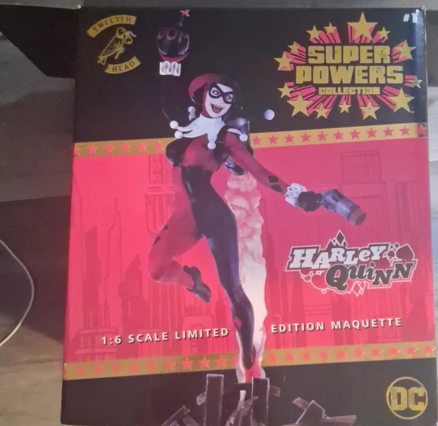 DC Comics Harley Quinn 1:6 Scale Limited Edition Maquette