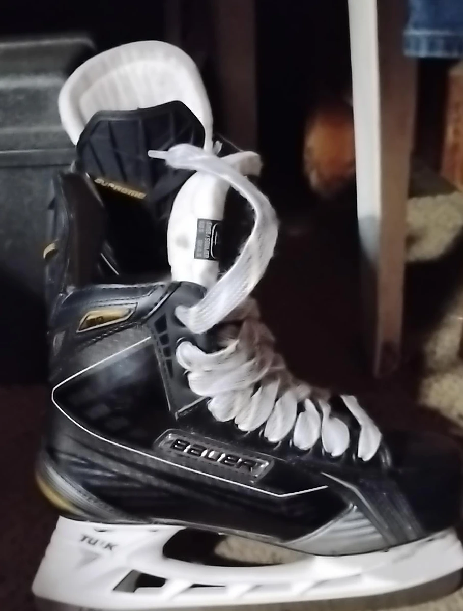 Bauer Supreme Hockey Skates