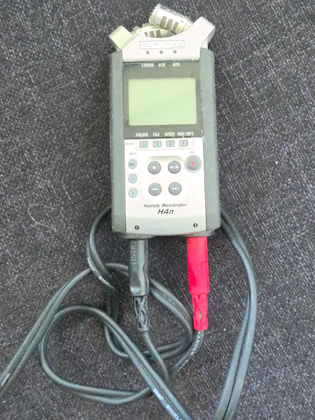Zoom H4n Handy Recorder for cdjs and djs