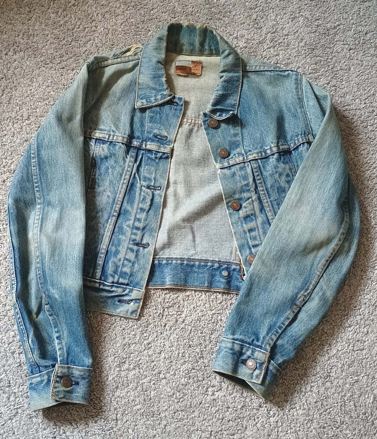 Women's Vintage Denim distressed Trucker Jacket