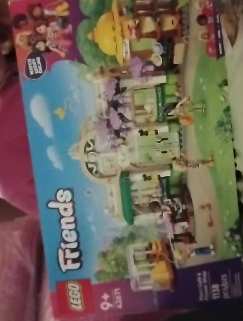 LEGO Friends 42671 Mia's Forest Cafe