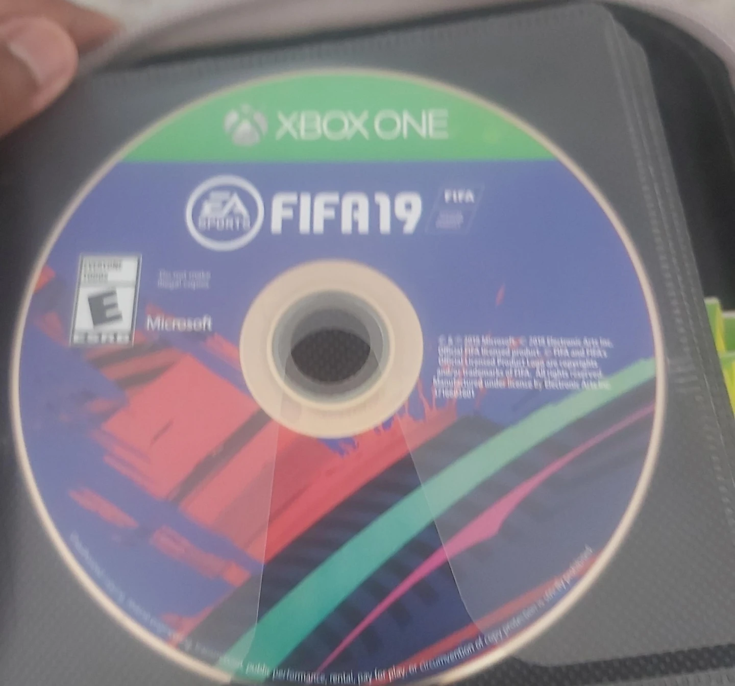 Xbox One FIFA 19 Game Disc