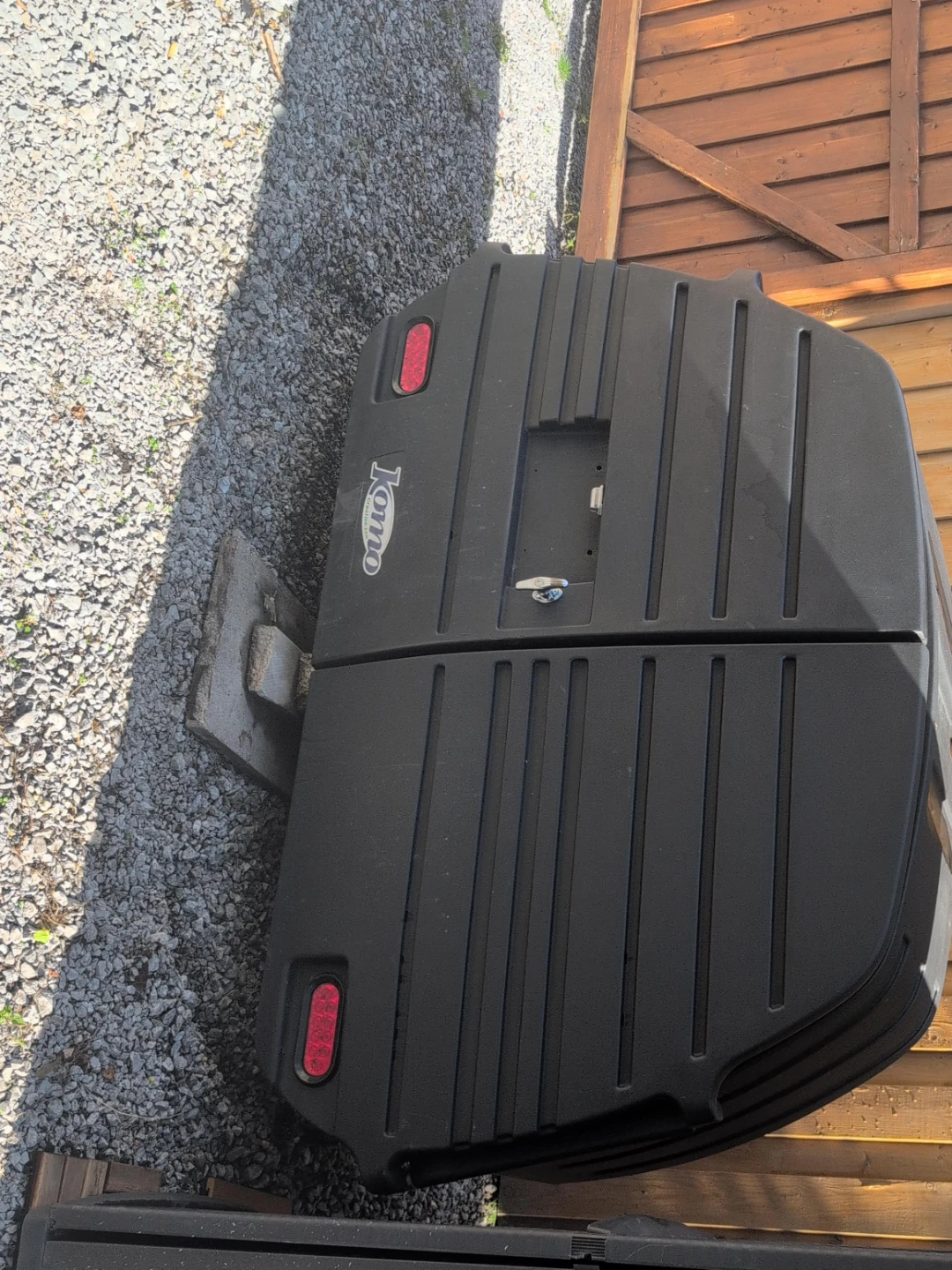 Tomo Cargo Trailer Hitch Carrier
