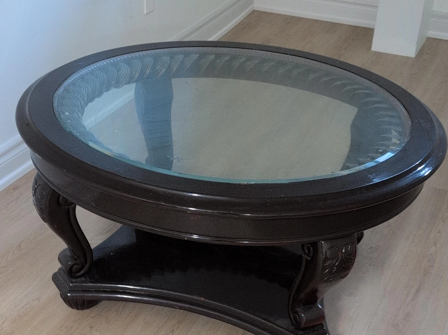 Oval Coffee Table with Glass Top pick up as it is