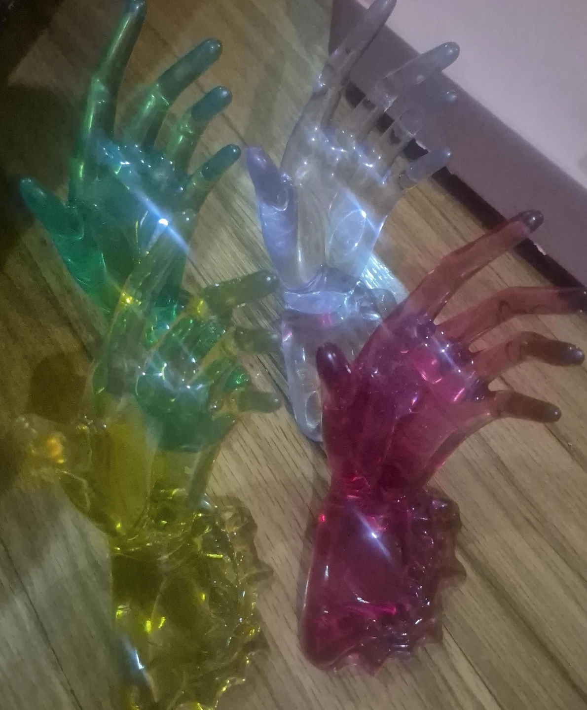 Set of 4 Acrylic Hand Displays