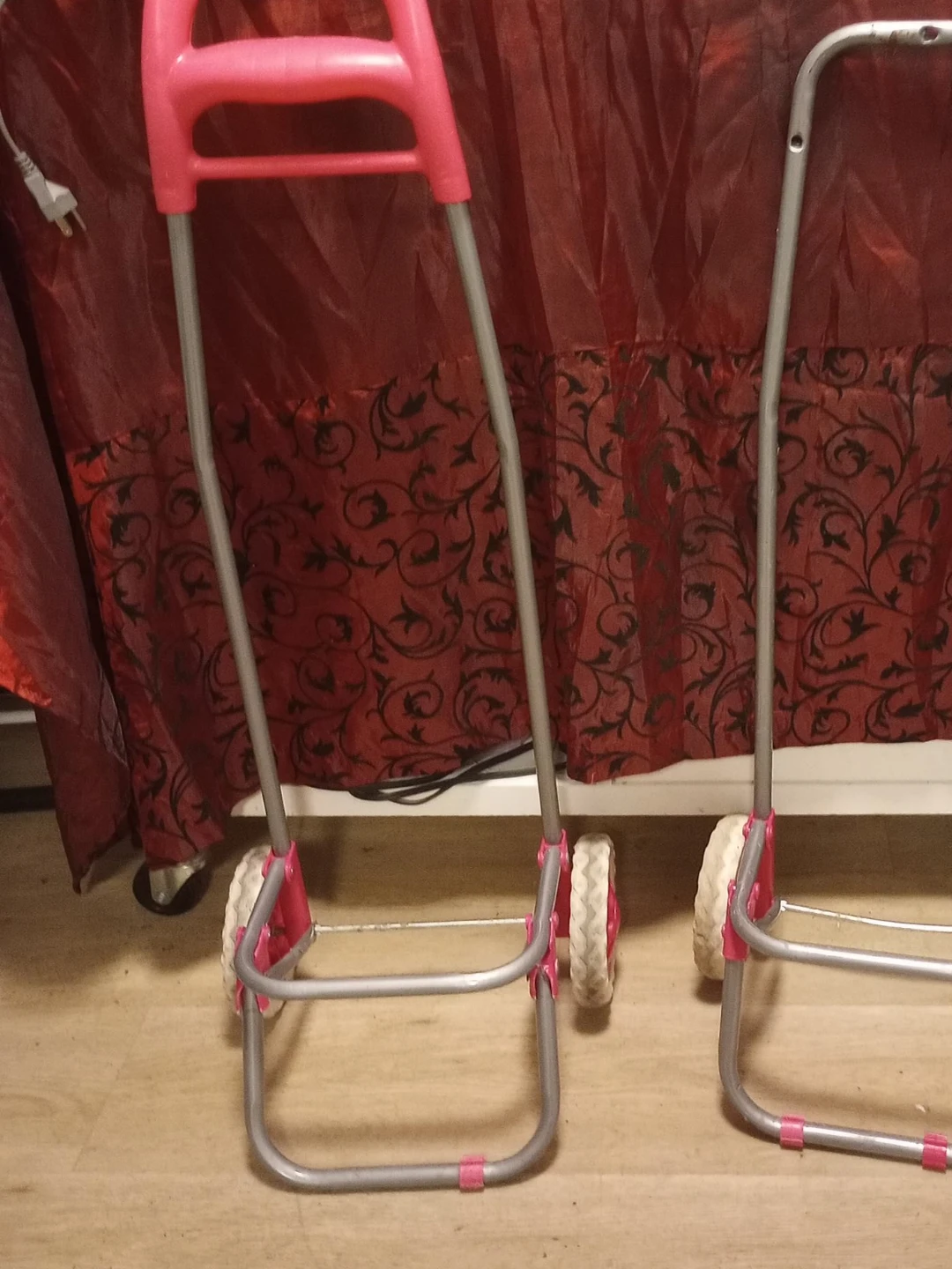 Two-wheeled folding shopping cart frame