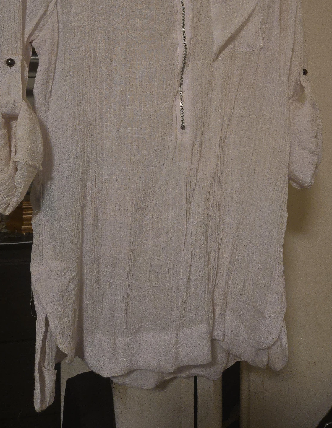 White textured tunic shirt with zipper detail
