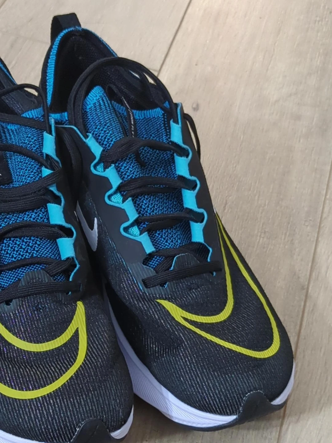 Nike Running Shoes Zoom Fly 4 wolf blue & grey
