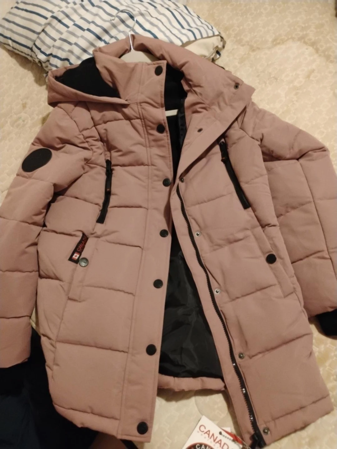 Canada Puffer Jacket - Rose Pink