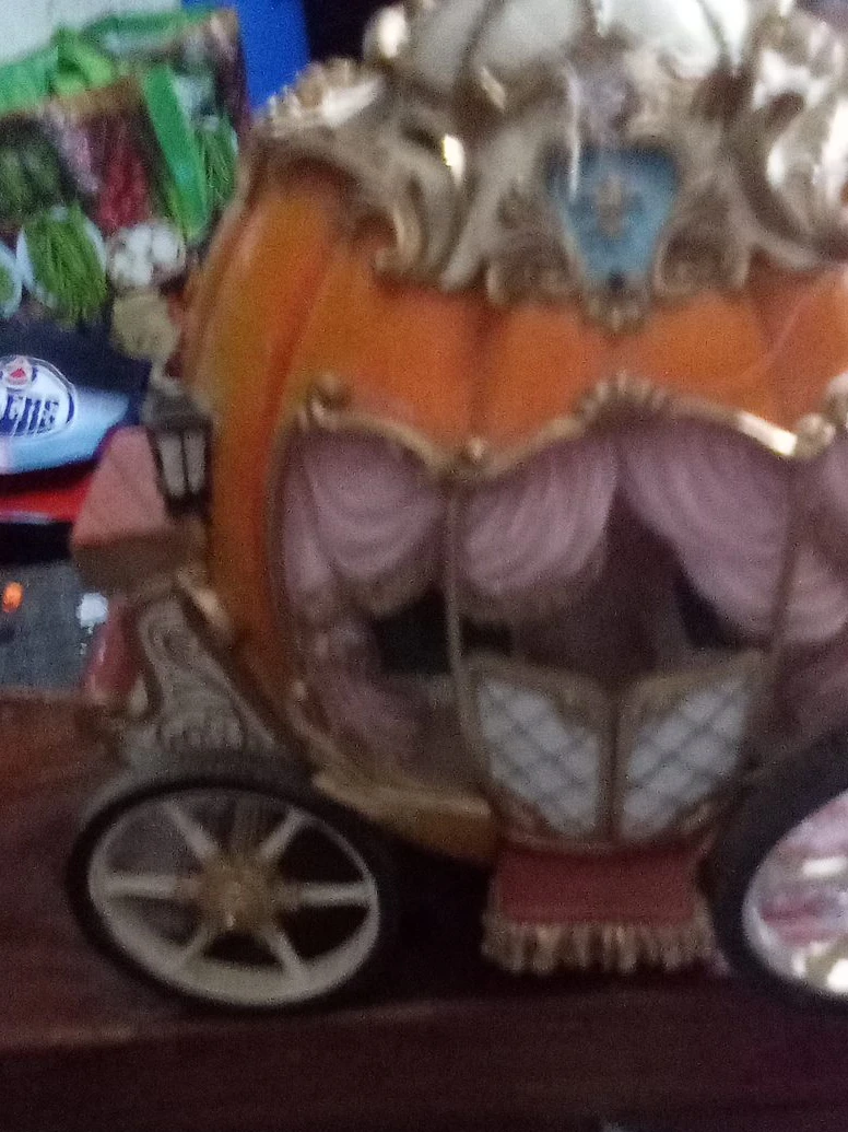 Disney Cinderella Pumpkin Carriage Figurine