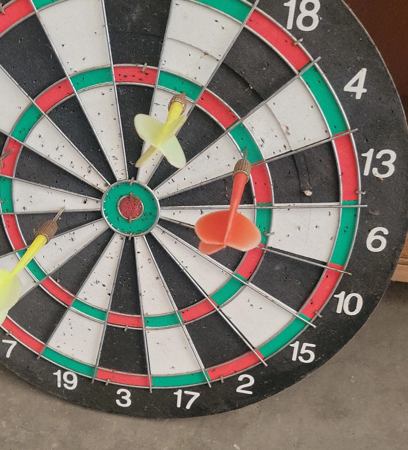 Dartboard with 3 Darts