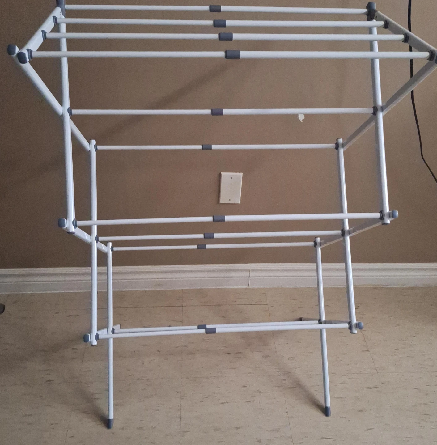 White foldable drying rack