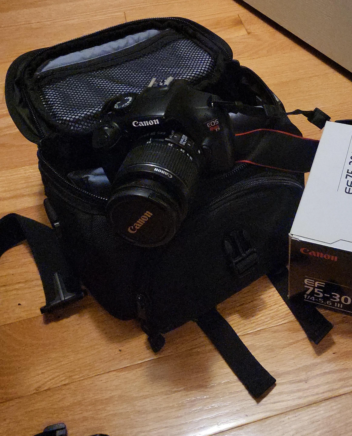 Canon EOS Rebel T3 Camera with EF 75-300 lens and bag