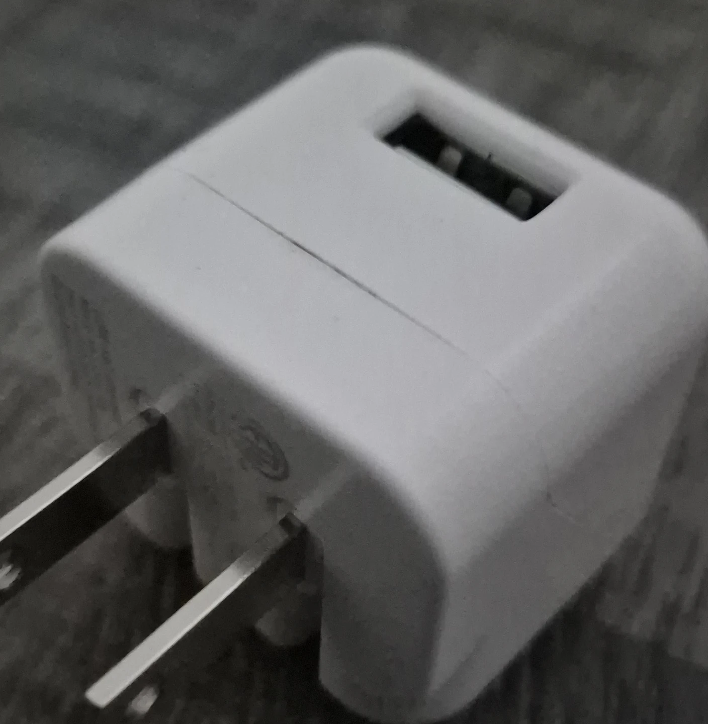 White USB Wall Charger