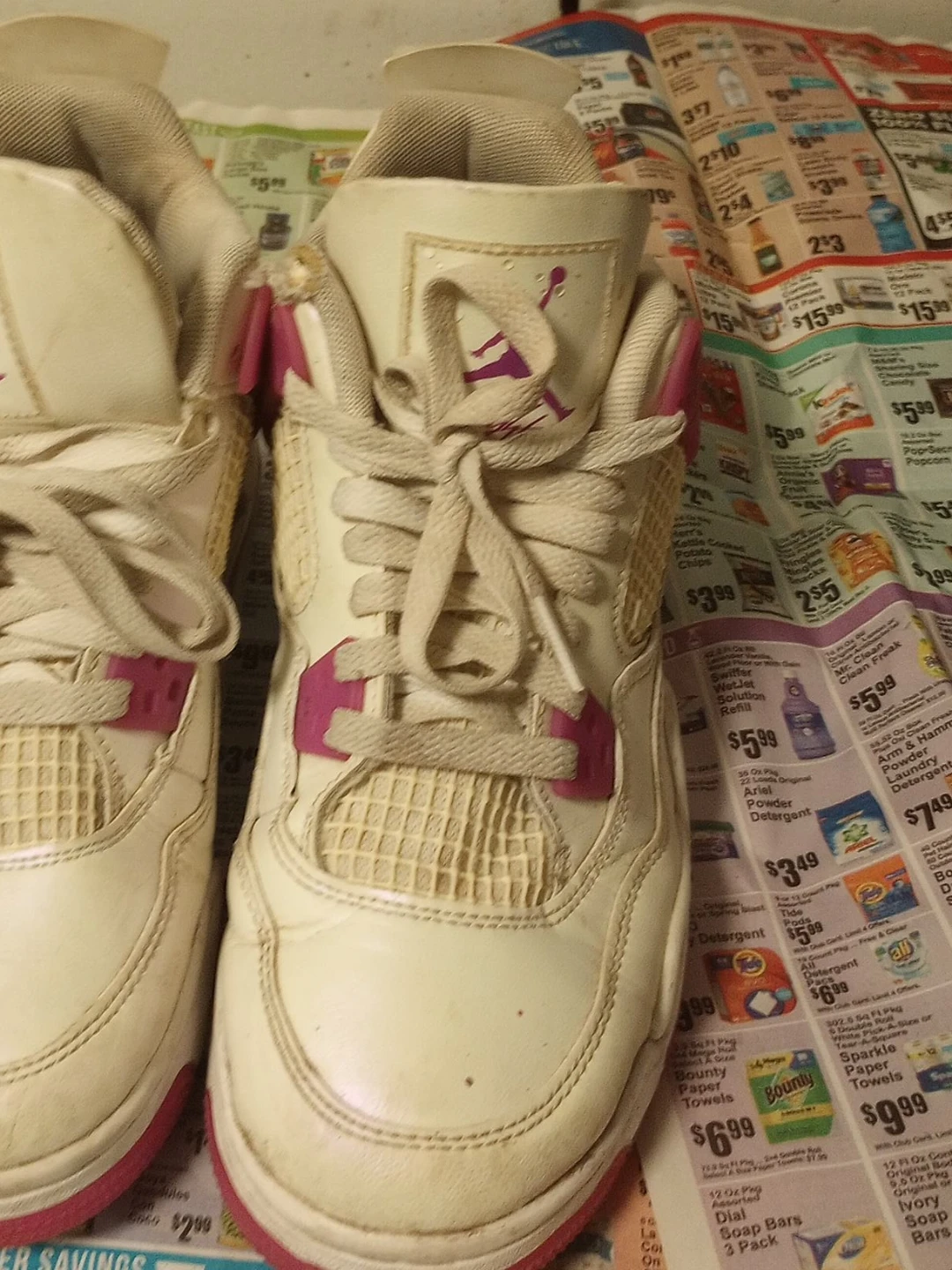 Nike Air Jordan 4 Retro Sneakers