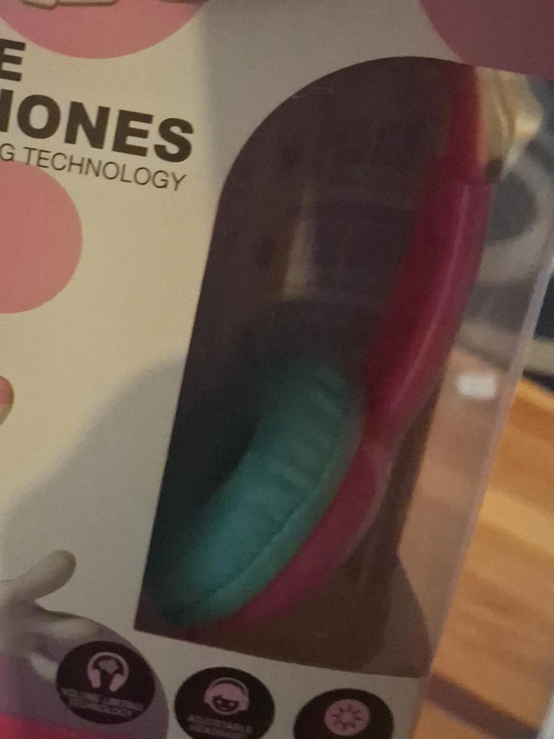 Disney Junior Minnie Mouse Kid Safe Headphones