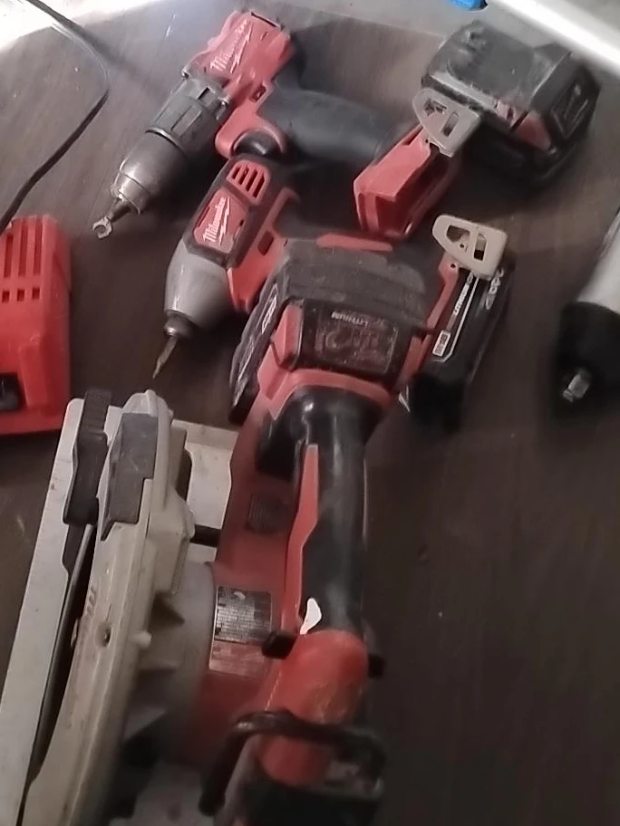 Milwaukee Cordless Power Tool Set