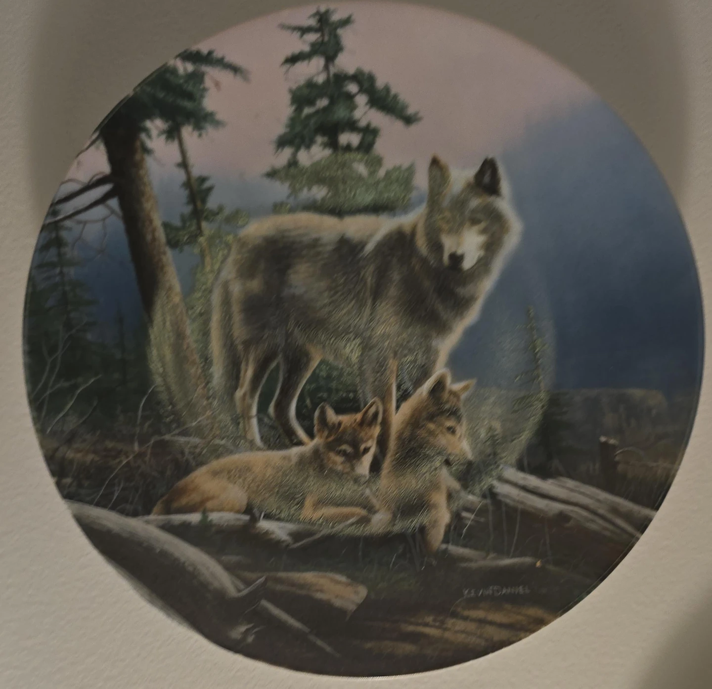 Decorative Plate - Wolf Family Scene