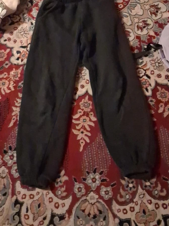 Black sweatpants