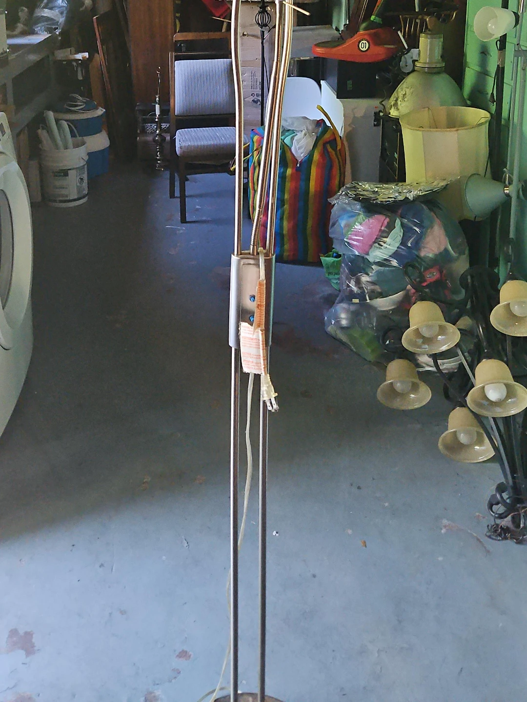 Floor Lamp with Adjustable Arms