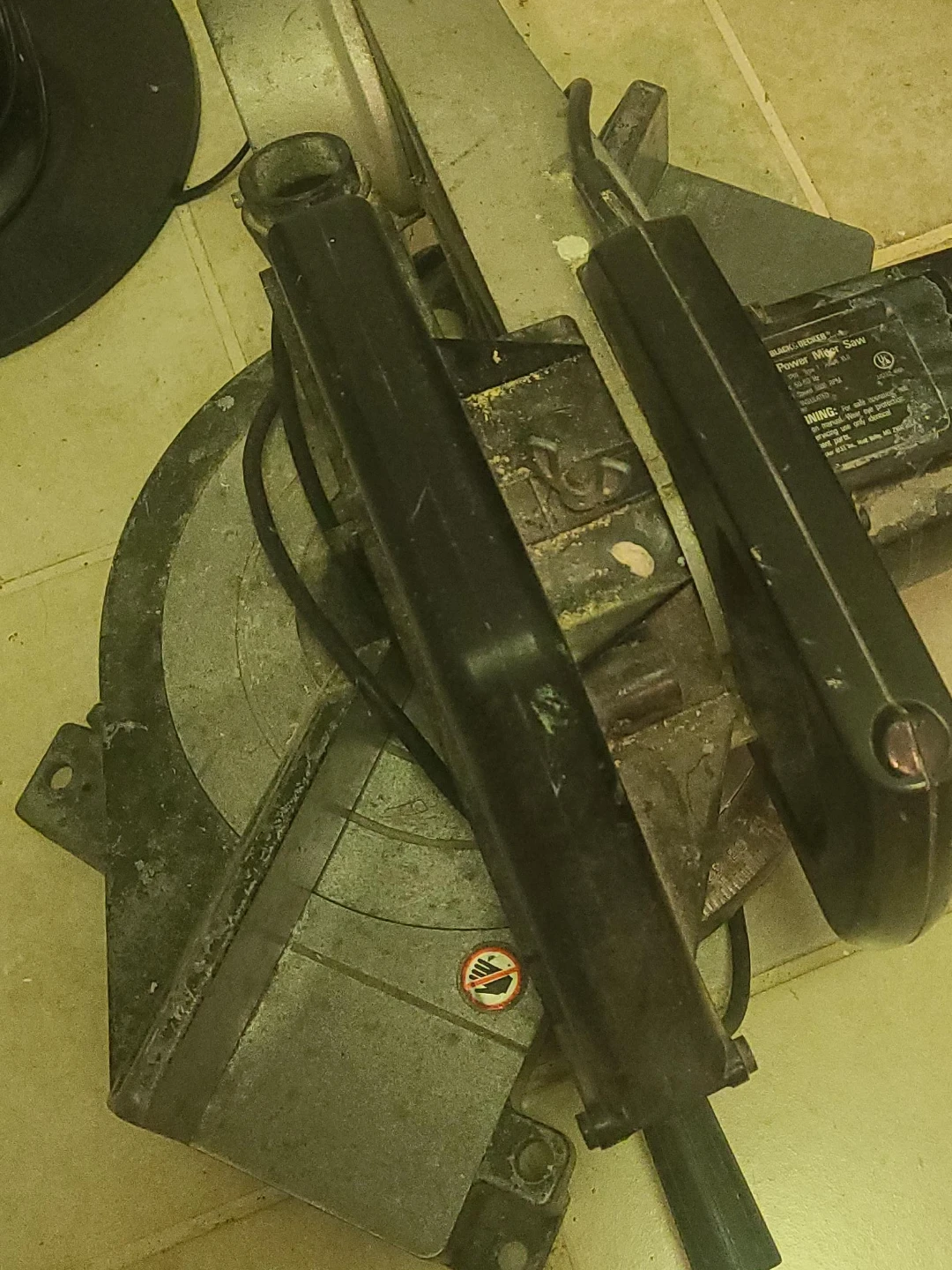 Black & Decker Power Miter Saw