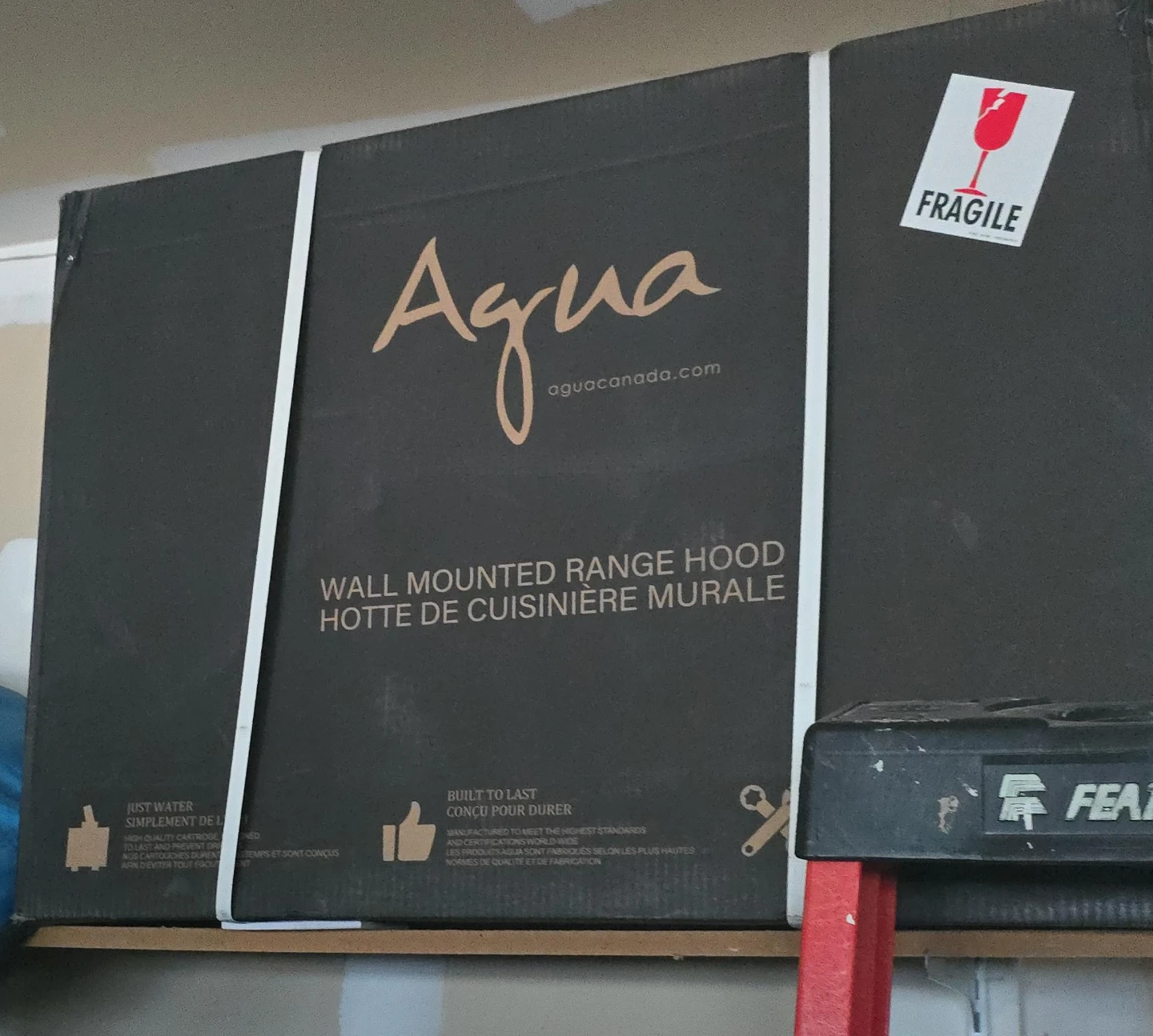 Aqua Wall Mounted Range Hood