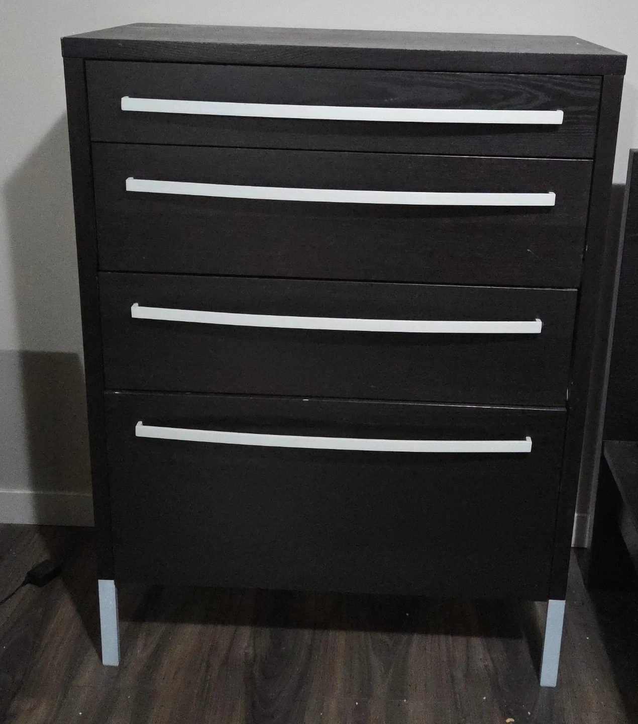 Dark Wood 4-Drawer Dresser