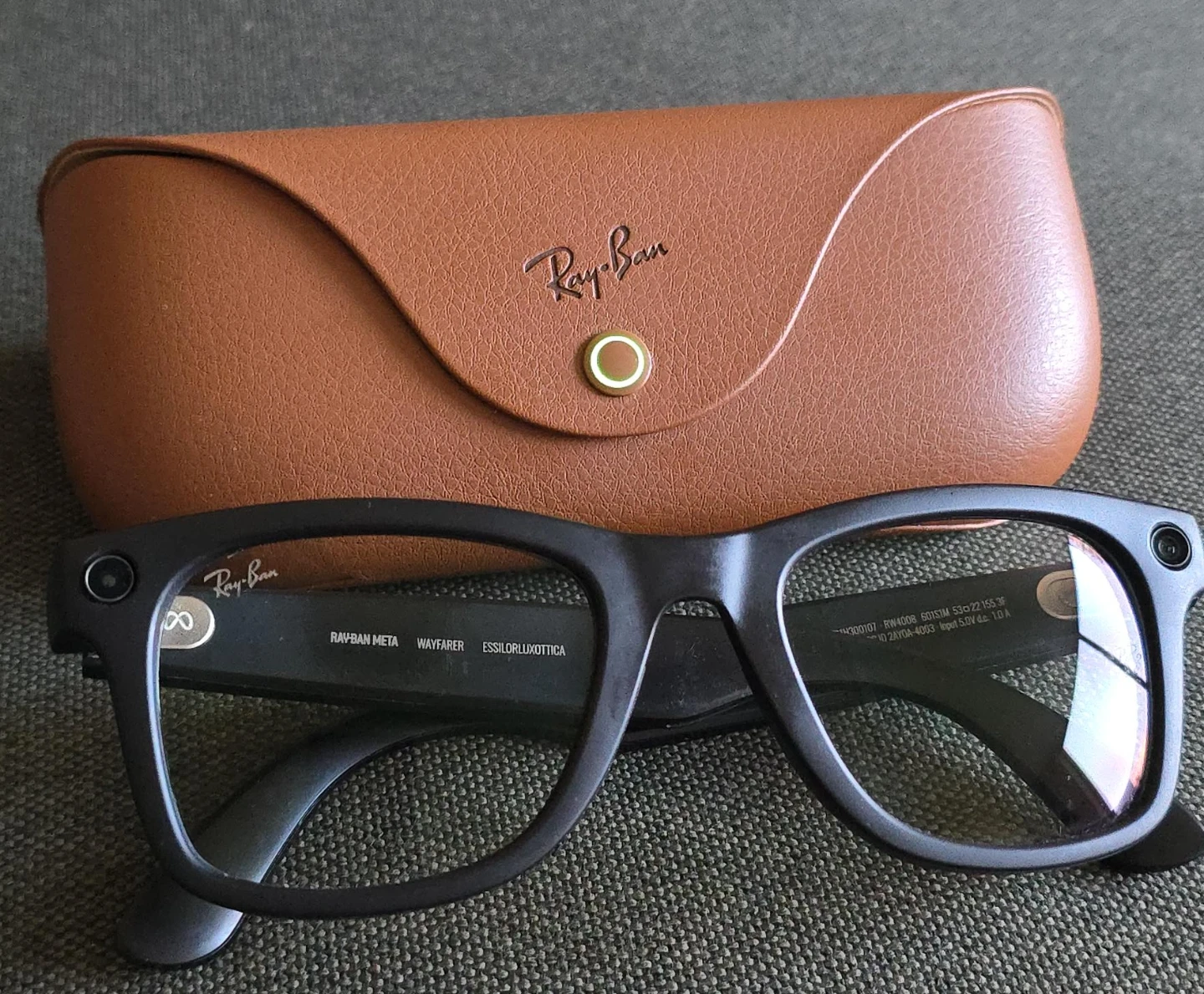 Ray-Ban Meta Smart Glasses with Transition Lenses