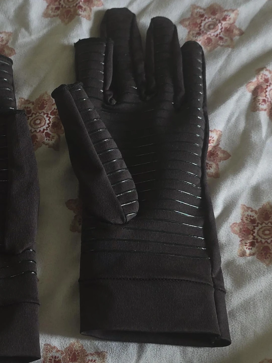 For pain relief Copper Compression Active Gloves Size S