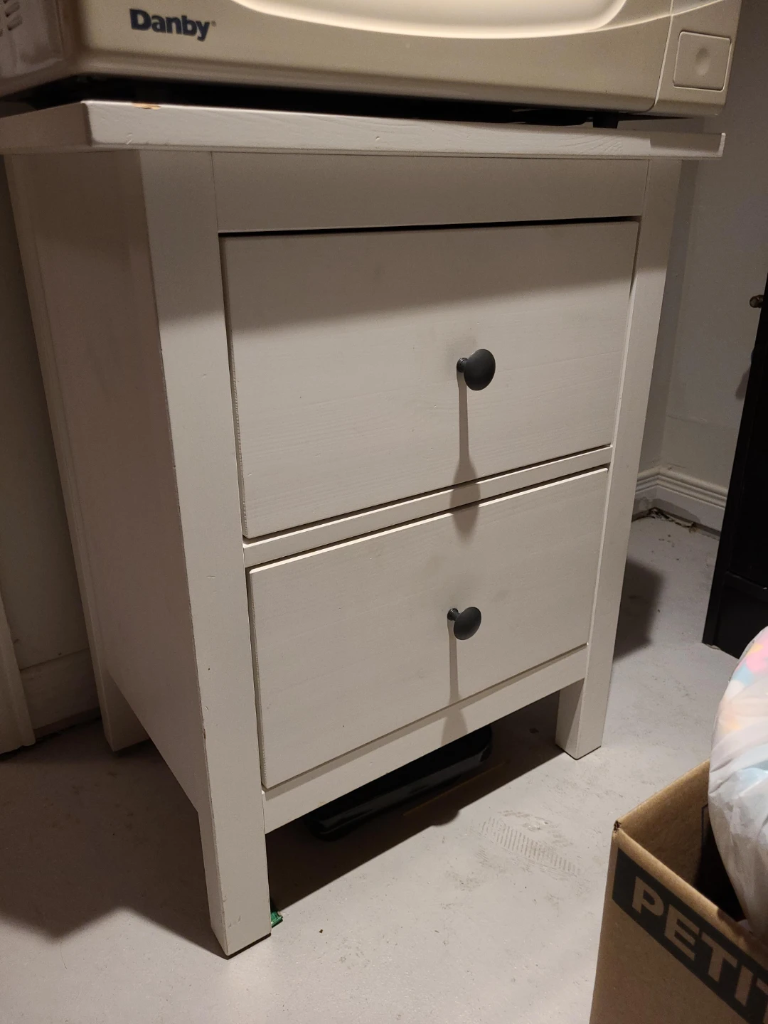 White 2-Drawer Nightstand