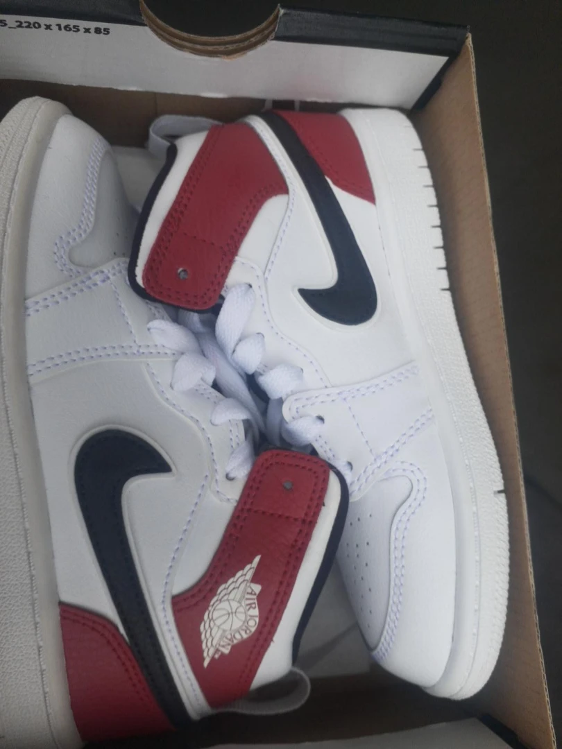 Air Jordan 1 Mid White Red Black