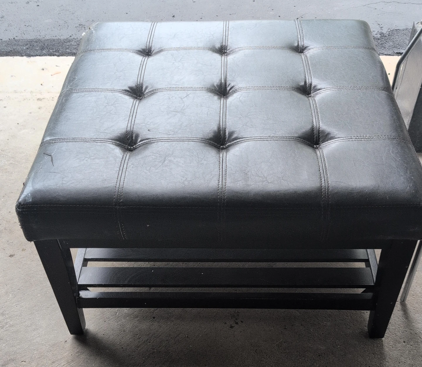 Black Tufted Storage Ottoman coffee table pickup as it is