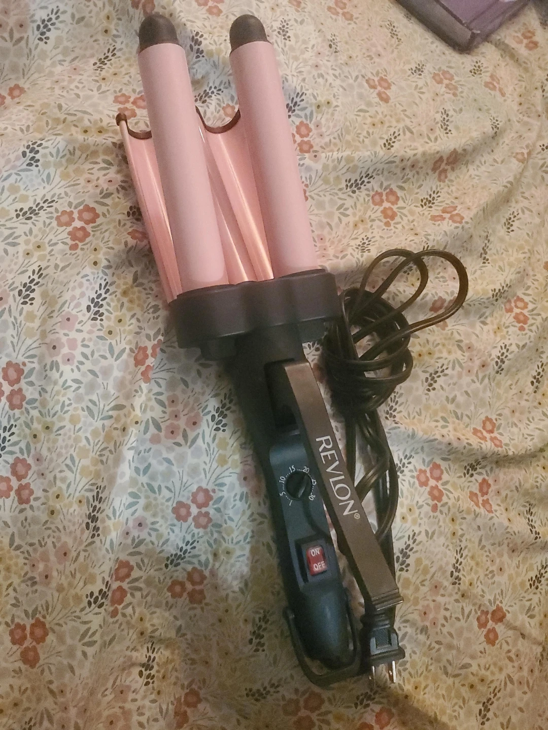 Revlon Pink Waver Iron