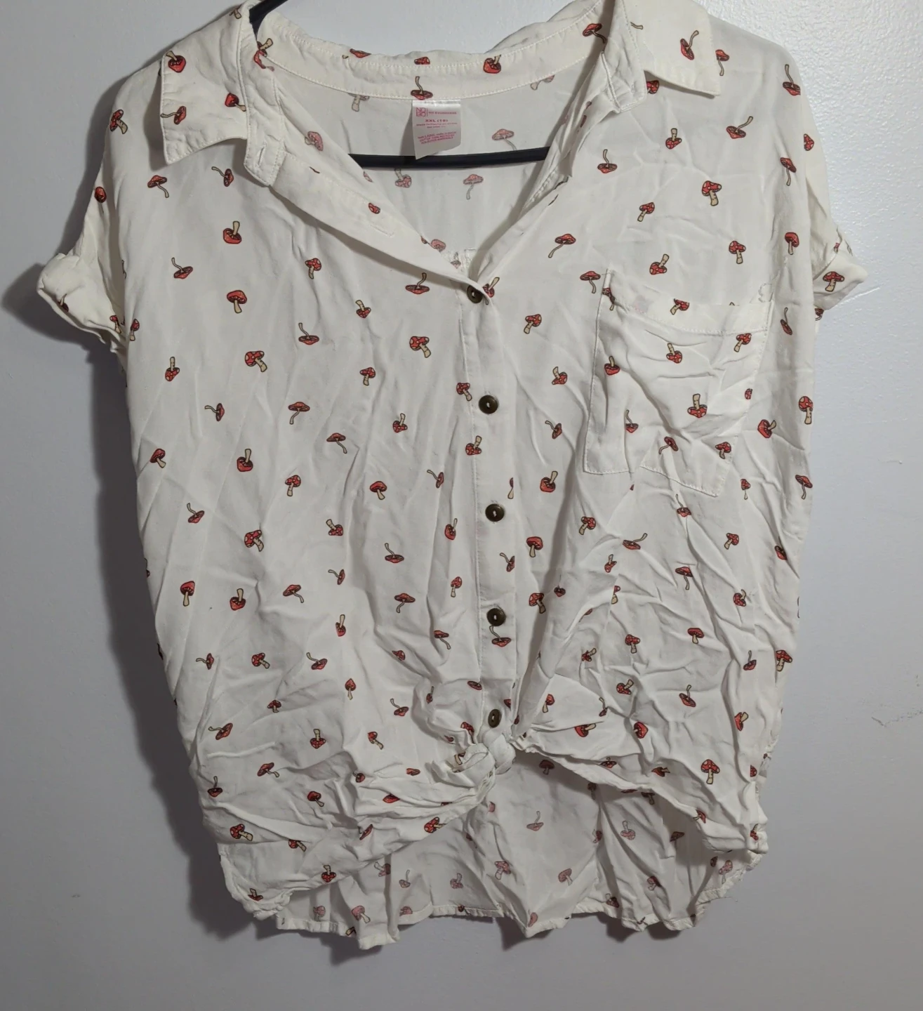 White mushroom print short-sleeve button-up shirt