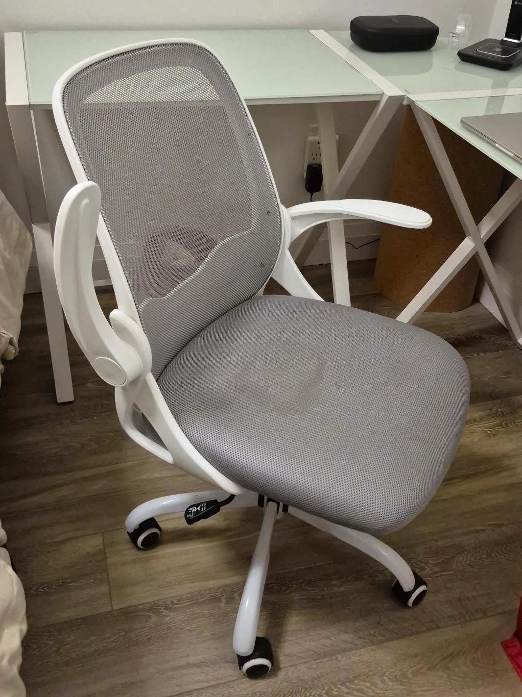 White Mesh Office Chair