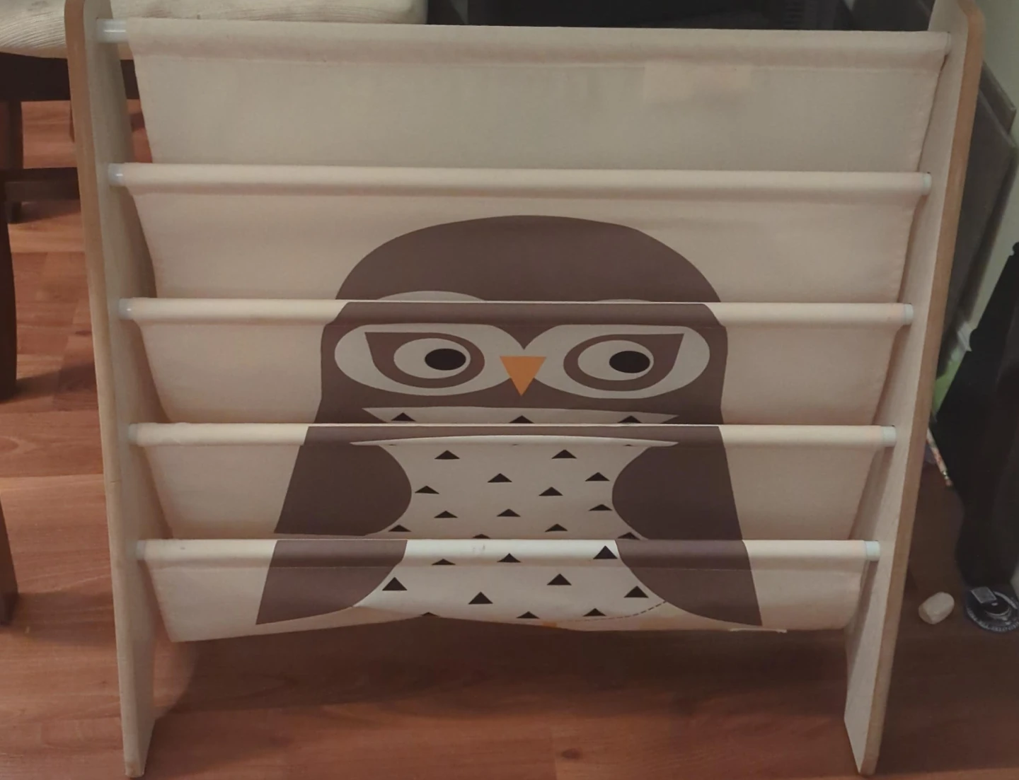 Kids Bookshelf with Owl Design