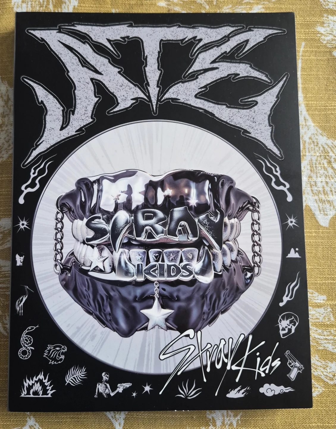 Stray Kids "5-STAR" Album
