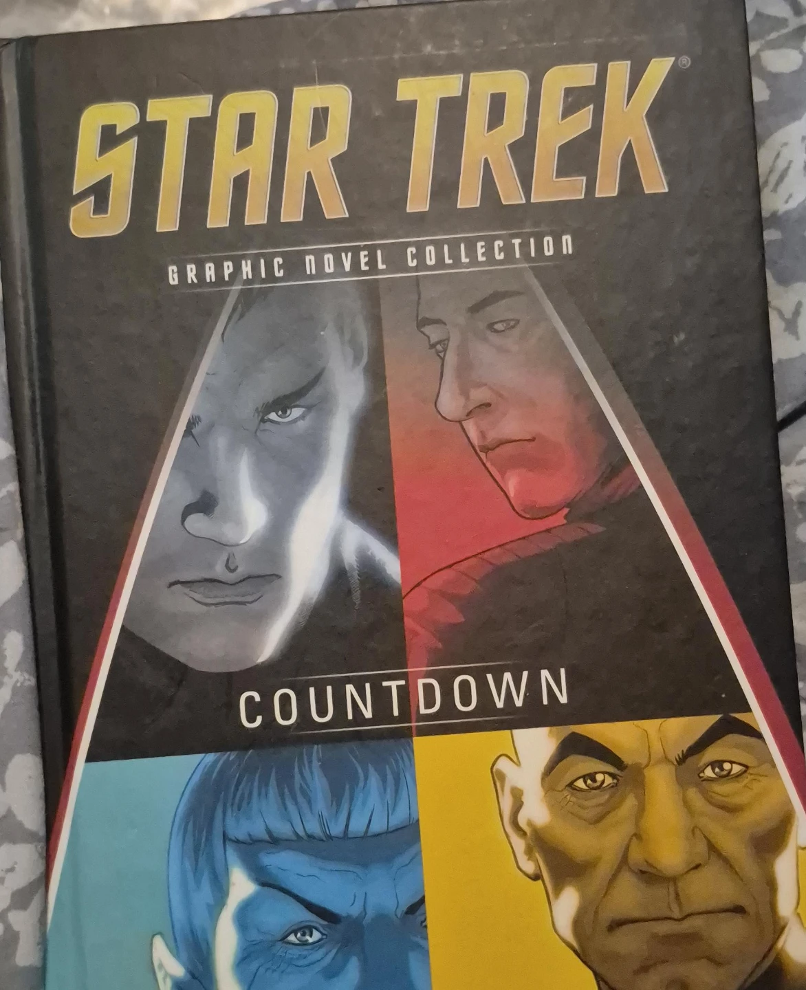 Star Trek Graphic Novel Collection: Countdown