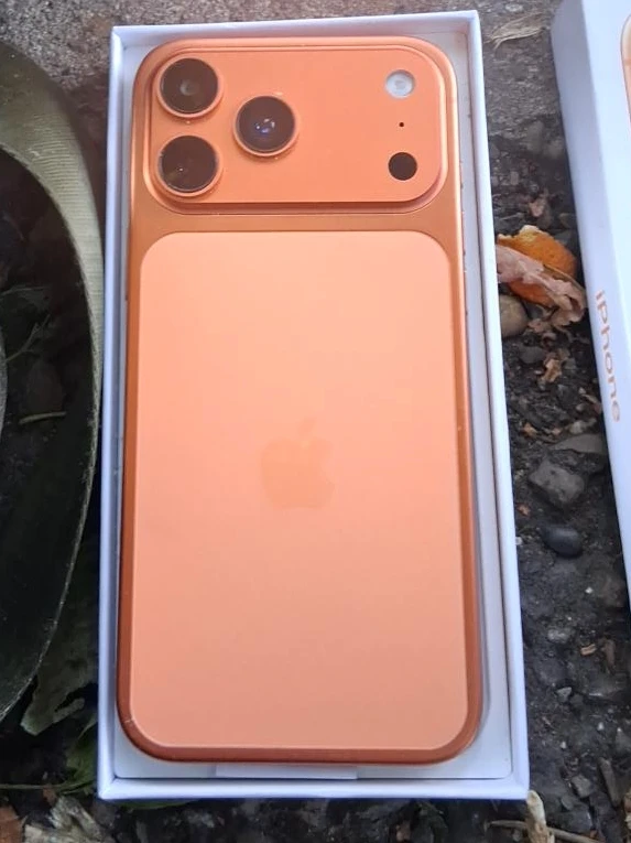 Apple iPhone 17 pro max with 2 TB