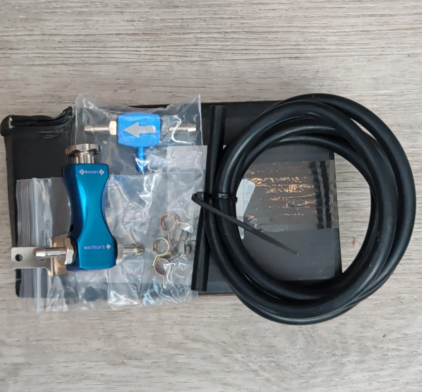 Manual boost controller
