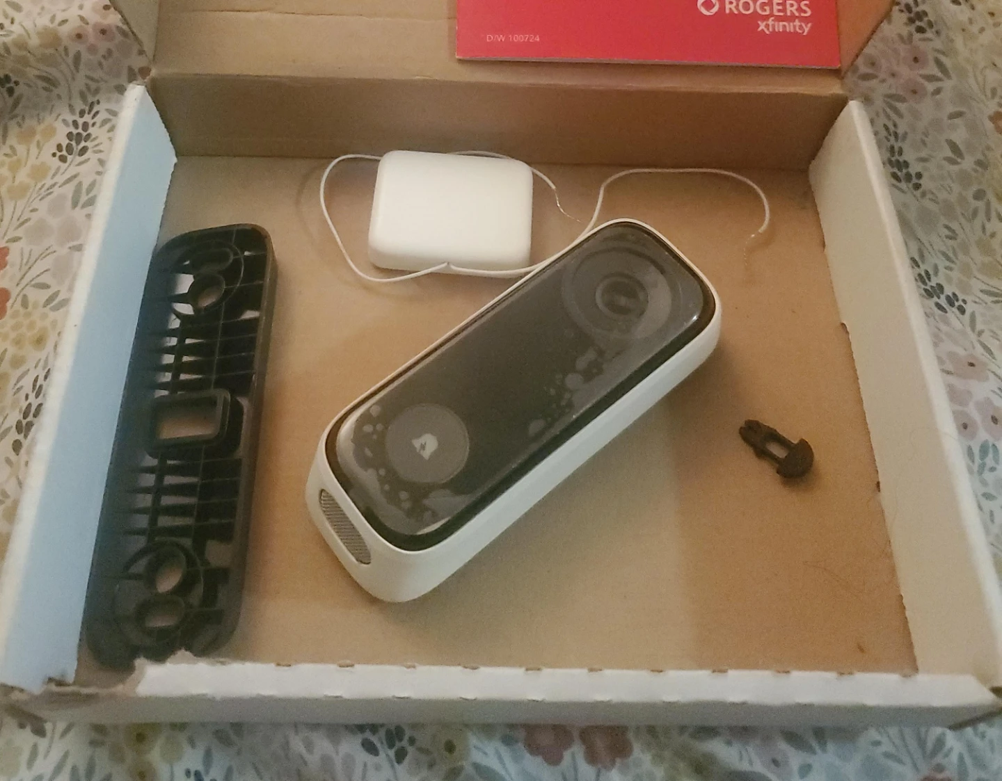 Rogers Xfinity Smart Doorbell