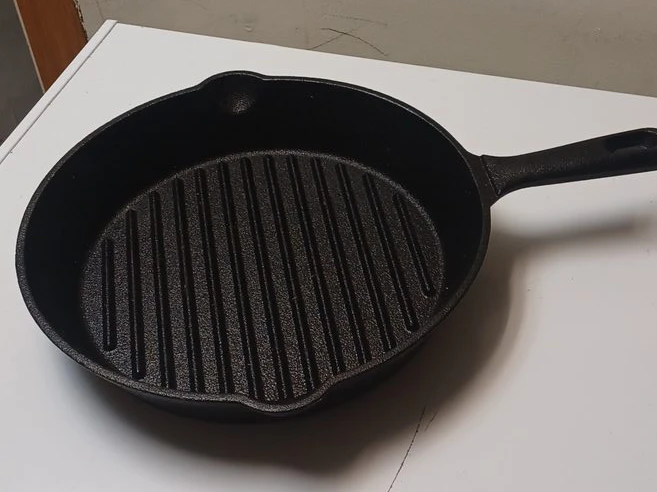 Black Cast Iron Grill Pan