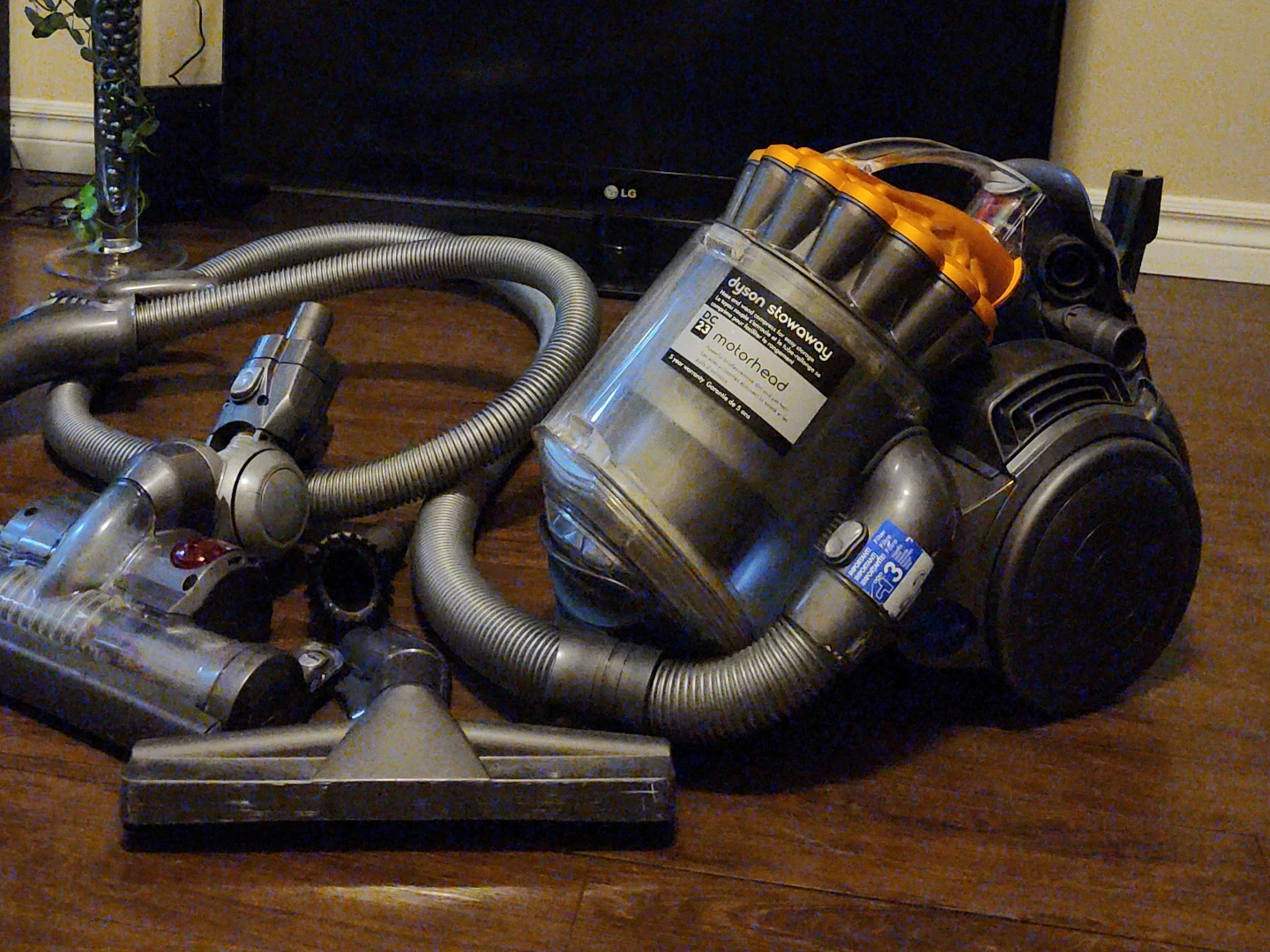 Dyson DC23 Motorhead Stowaway Vacuum Cleaner