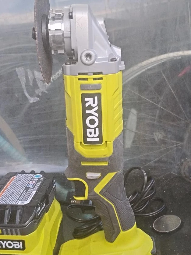 Ryobi Angle Grinder with Battery